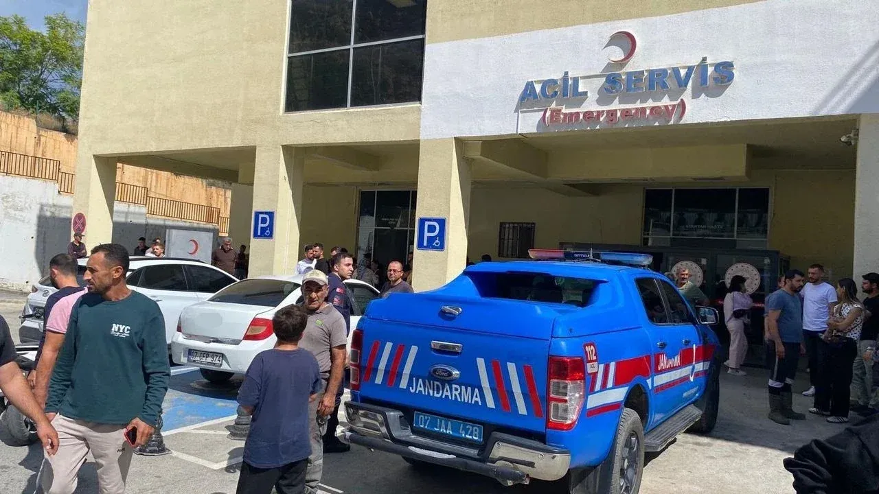 Gazipaşa'daki iş makinesi kazasına 2 tutuklama — Antalya Ekspres