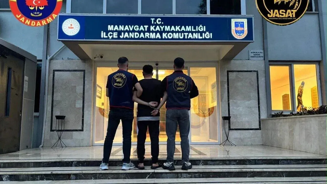 Two convicted offenders were arrested following a JASAT operation: their combined sentence is 38 years and 4 months
