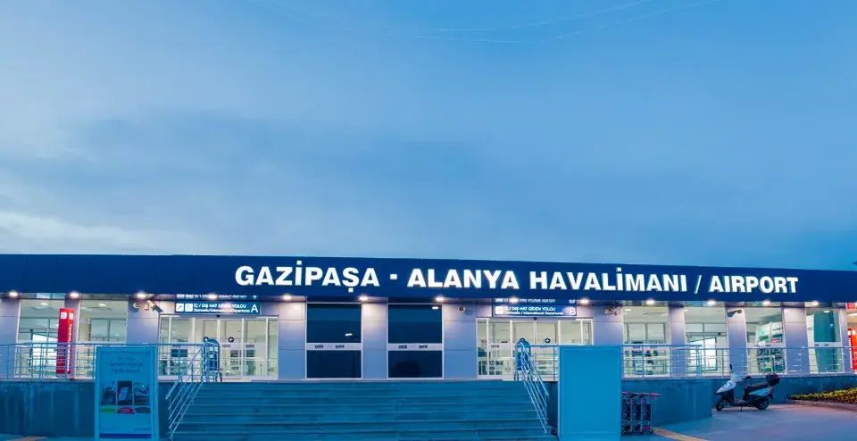 Gazipaşa-Alanya Havalimanı’nda terminal genişletme çalışmalarında sona gelindi
