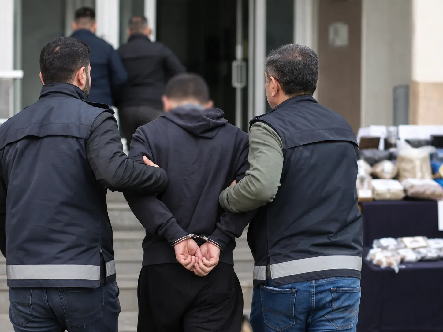 Gazipaşa’da uyuşturucu operasyonu: 146 kök kenevir ele geçirildi