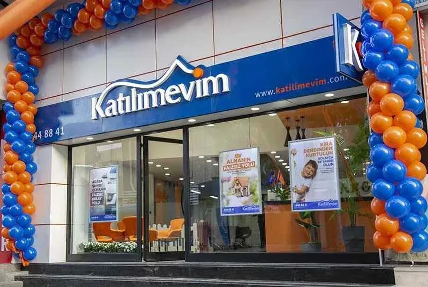 Alanya'da şubesi olan Pusula Portföy Başkanı Yarız hakkında yurt dışı iddiası: İstanbul’a döneceğini açıkladı