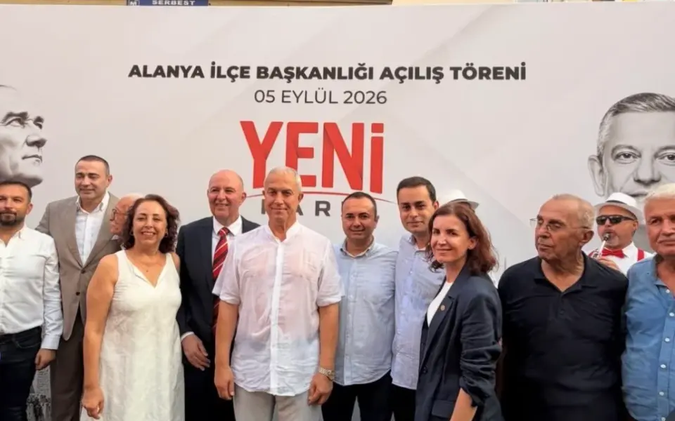 Alanya’da Yeni Parti ilçe başkanlığı açıldı: Özgür Özel vurgusu