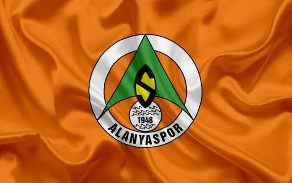 Alanyaspor’dan 4 futbolcu millî takım aday kadrolarına davet edildi