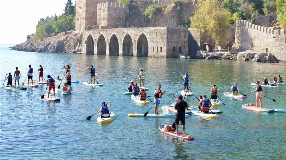 In Alanya wurde das Meer mit SUP-Boards gereinigt: Mikroplastik im Fokus