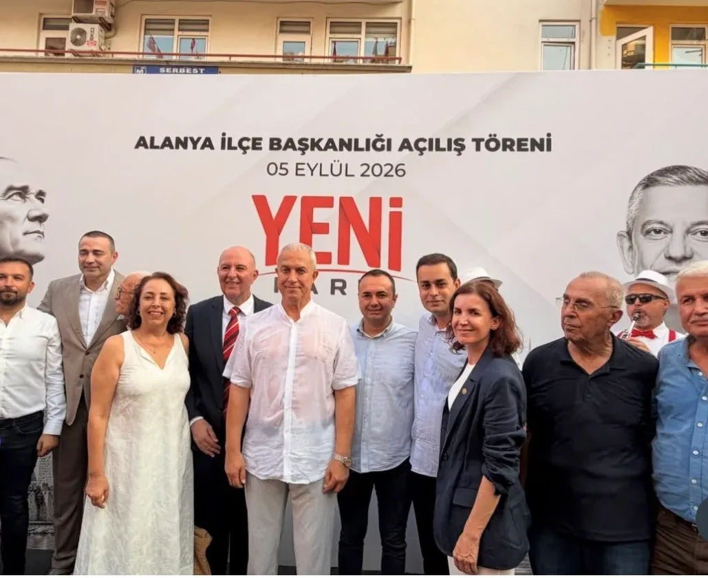 Alanya’da Yeni Parti ilçe başkanlığı açıldı: Özgür Özel vurgusu