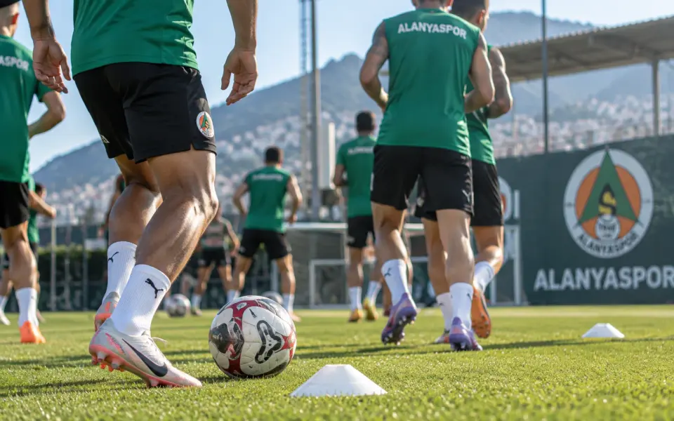 Alanyaspor yaz transferinde ligin en genç profilini oluşturdu