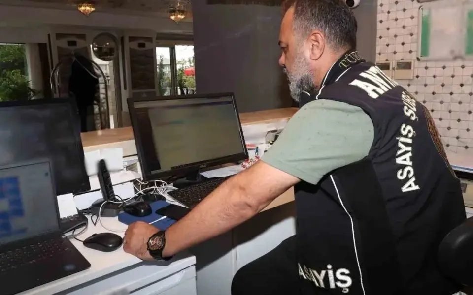 Antalya'daki denetimlerde 10 işletme ve 4 kişiye cezai işlem