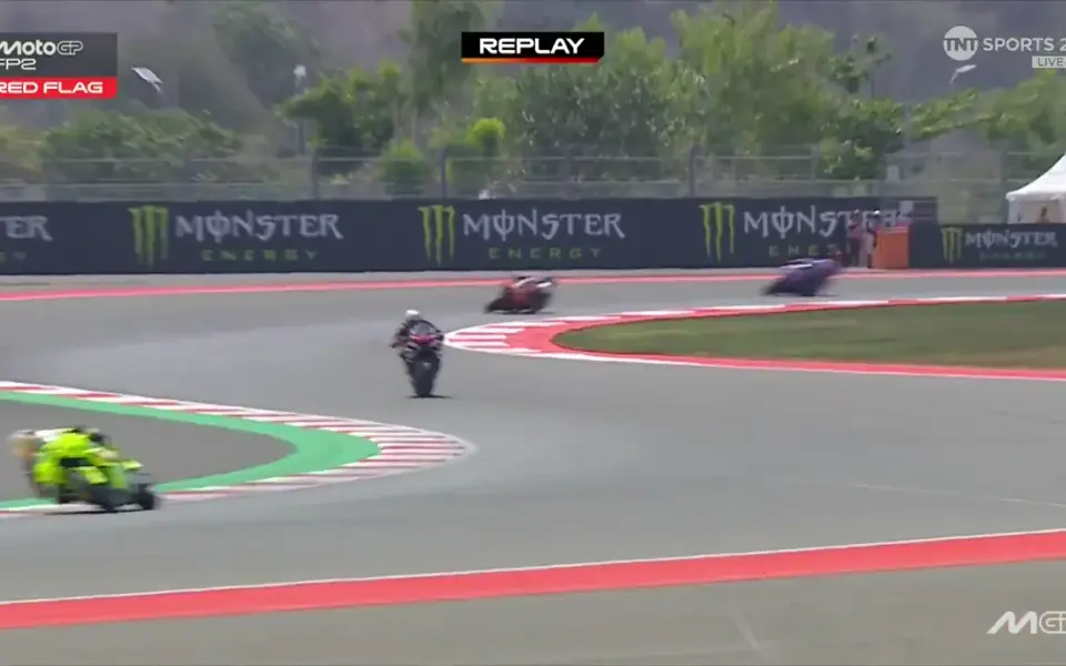 TNT Sports Bikes - Riders are built different 🤯 Toprak dislocates his shoulder and pops...