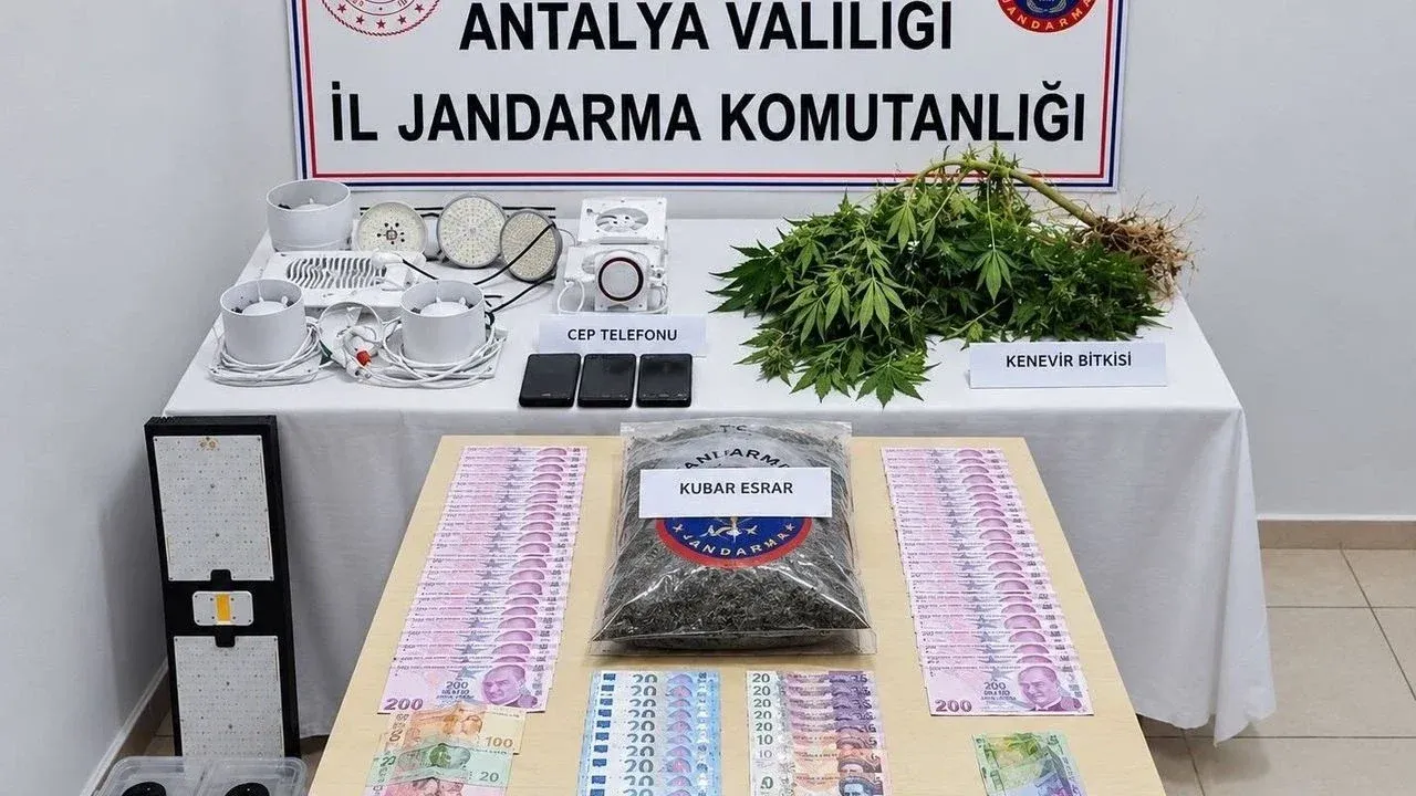 Evini uyuşturucu imalathanesine çevirdi — Antalya Ekspres