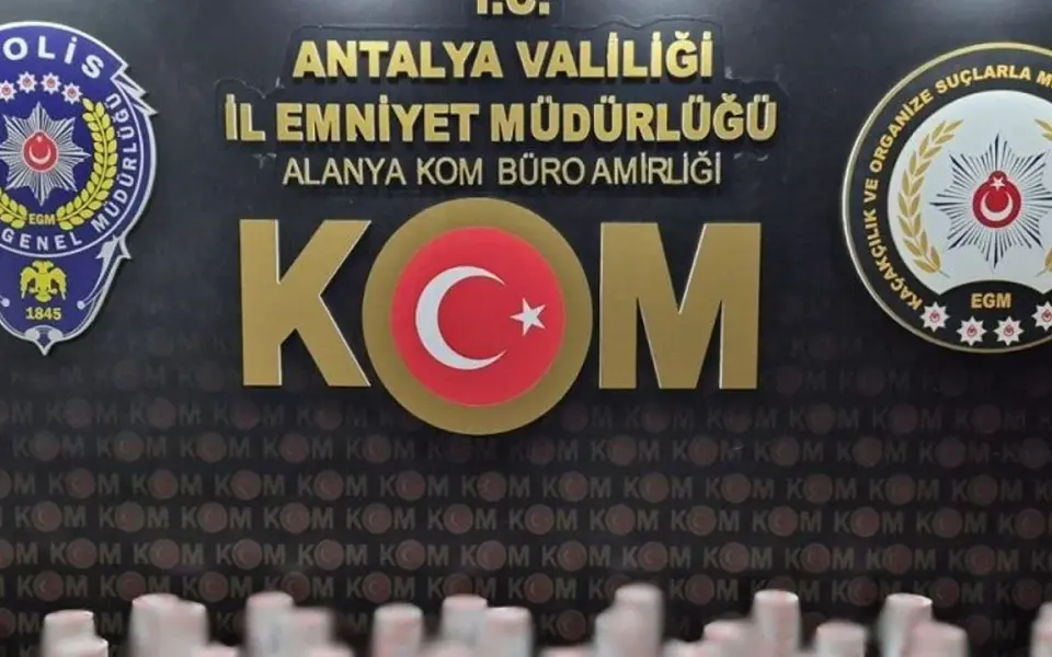 Alanya’da Kaçakçılık Operasyonu! Kaçak Sigara ve İçkilere El Konuldu