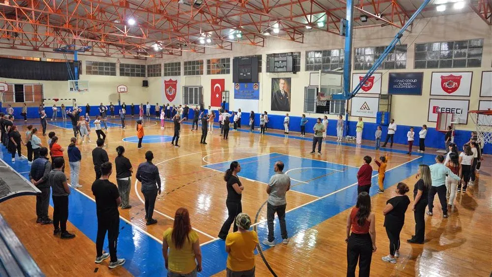 Alanya'da zeybek kurslarının altıncı dönemi 3 Kasım'da başlıyor