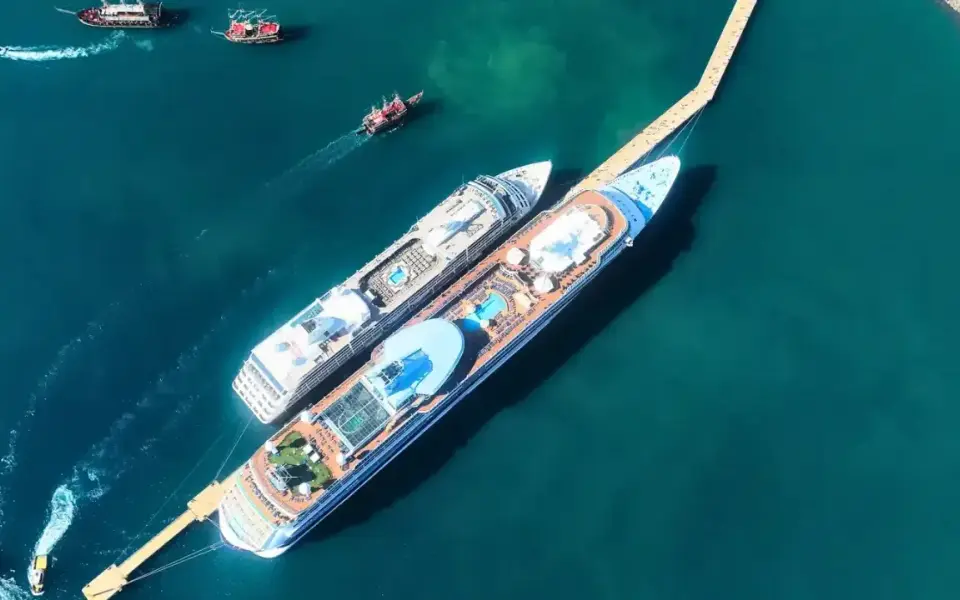 Alanya Kruvaziyerde Rekor Kırdı: 10 Dev Gemiyle 12 Bin 876 Turist Geldi!
