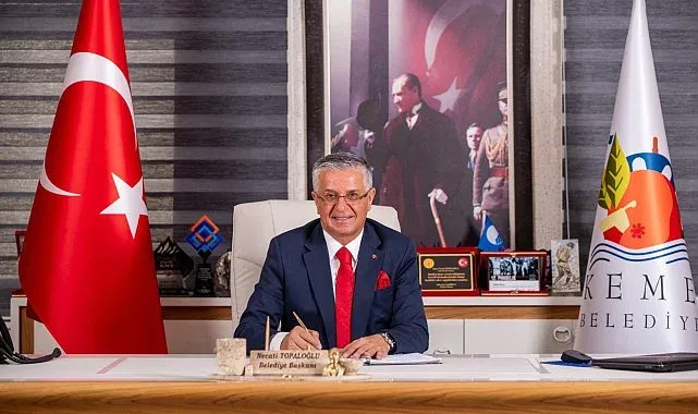 Kemer Belediye Başkanı, CHP'den istifa etti