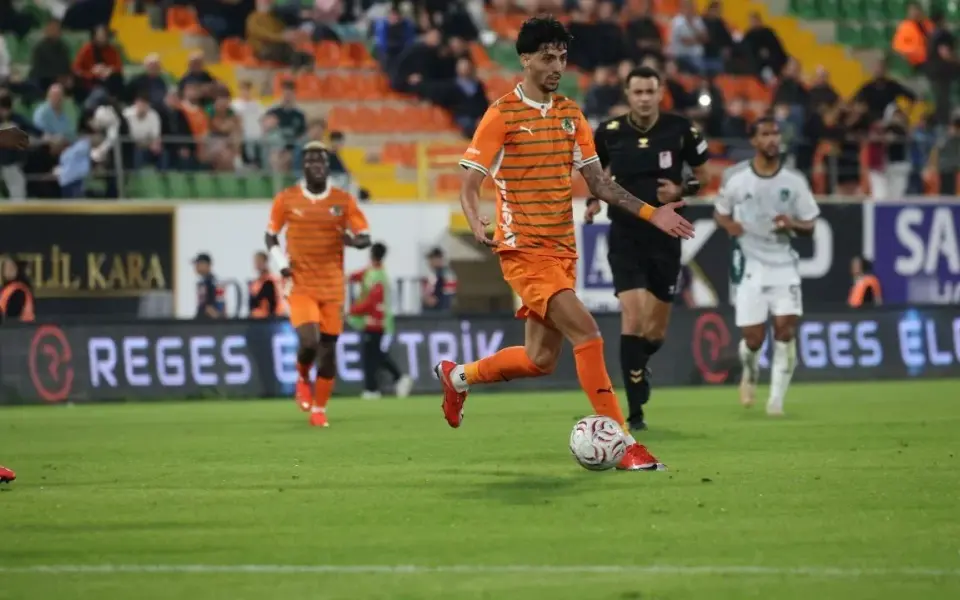 Alanyaspor, Süper Lig’in 9. haftasında Kocaelispor’a 2-1 yenildi