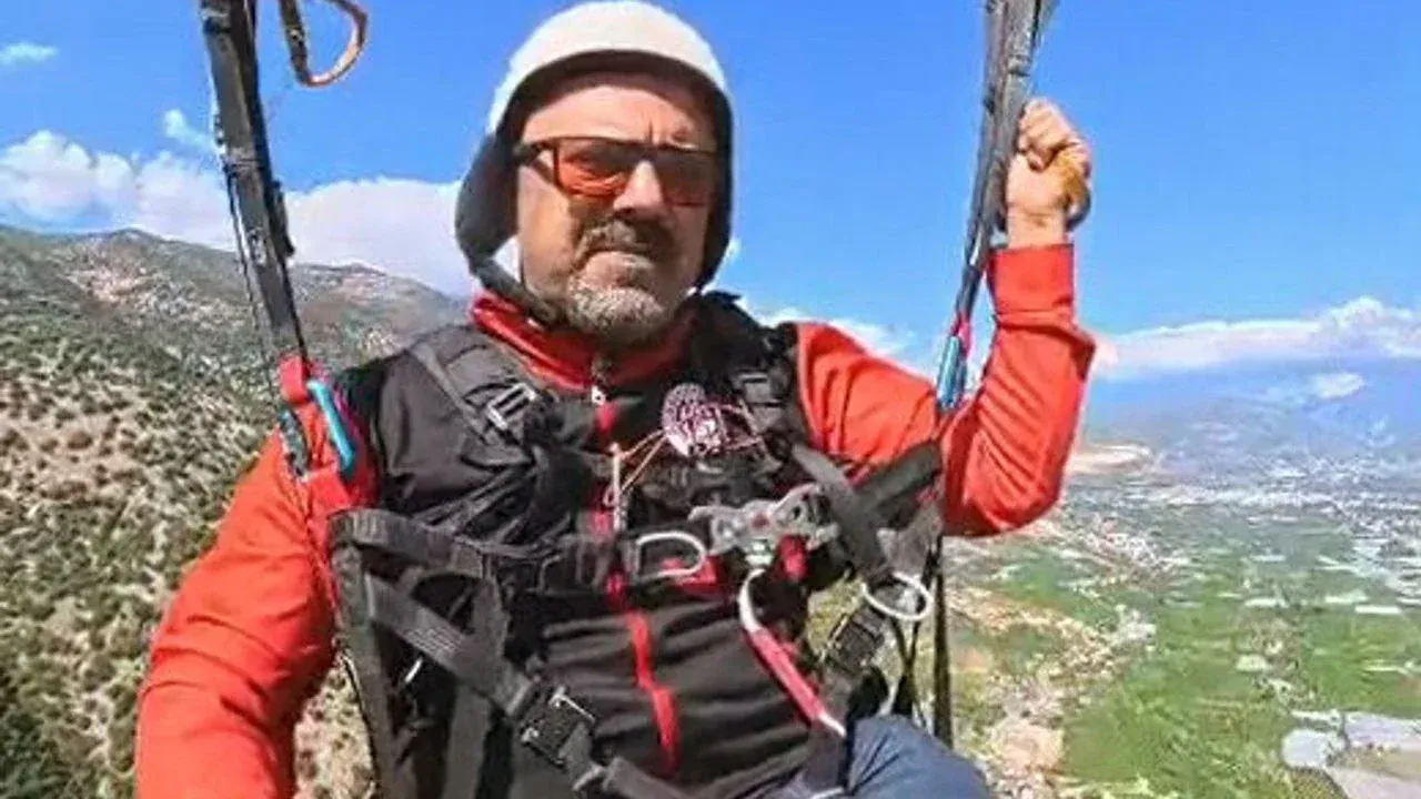 Doğal rampada ilk yamaç paraşütü uçuşu — Antalya Ekspres