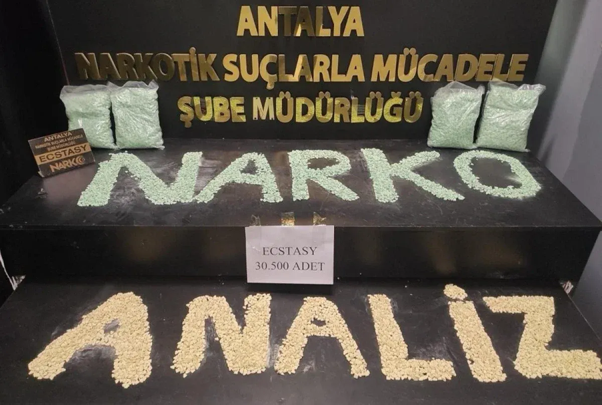Antalya’da Narkotik Operasyonu: 30 Bin Hap Ele Geçirildi