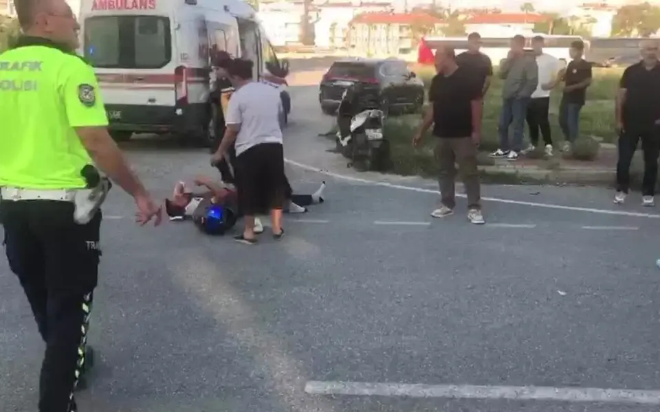 Manavgat'ta kaza: 3 yaralı — Antalya Ekspres
